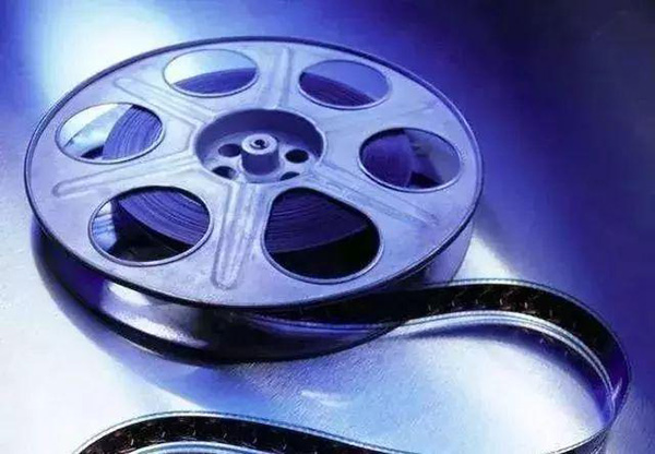 �Ϸ�΢�Ӱ�Ĕz